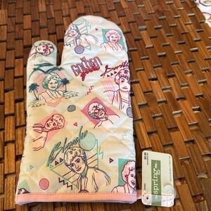 The Golden Girls Retro Oven Mitt New W/ Tag